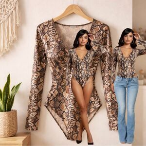 🛍️ Lizette Collection Brown animal print snake long sleeve Bodysuit size sm Med